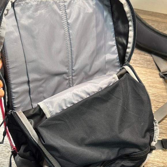 Camelbak Caper 14 Gray Backpack - Picture 6 of 8